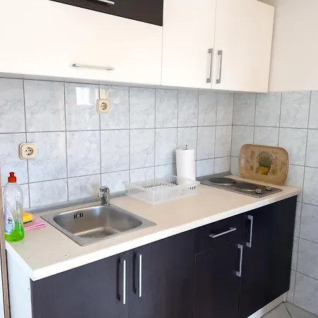 Apartment Ruzmarin Marina